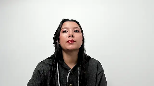 Snapshot of cami-01 chatting on 7, 11, 2025 cami-01 online show from 7, 11, 2025