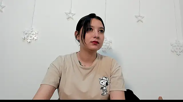 Snapshot of cami-01 chatting on 9, 7, 2026 cami-01 online show from 9, 7, 2026