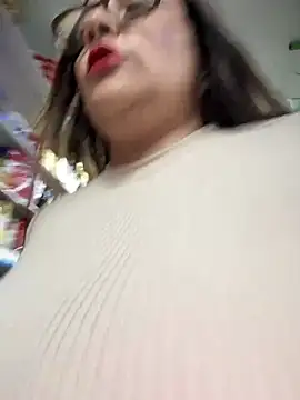 Sol biglips online show from 9, 1, 2025