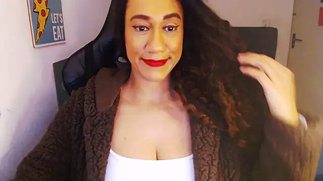 Snapshot of gauchinhaG chatting on 8, 10, 2025 gauchinhaG online show from 8, 10, 2025