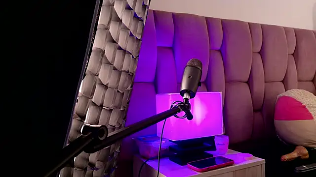 SophiaKarson online show from 13, 2, 2026