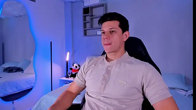 Snapshot of MarcoSullivan chatting on 3, 12, 2025 MarcoSullivan online show from 3, 12, 2025