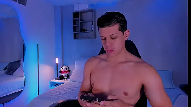 Snapshot of MarcoSullivan chatting on 21, 10, 2025 MarcoSullivan online show from 21, 10, 2025