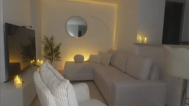 Snapshot of Emmavr chatting on 5, 4, 2026 Emmavr online show from 5, 4, 2026