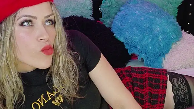 Natalia Montoya online show from 3, 12, 2025