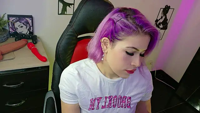 Natalia Montoya online show from 4, 6, 2026