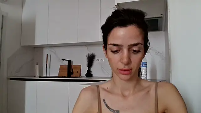 exotic brunettee online show from 7, 2, 2025