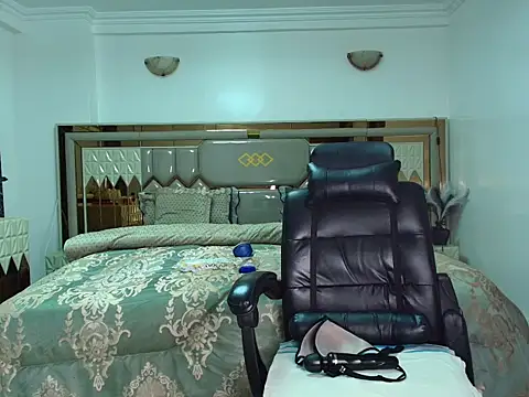 ebony shilly3 online show from 8, 1, 2026