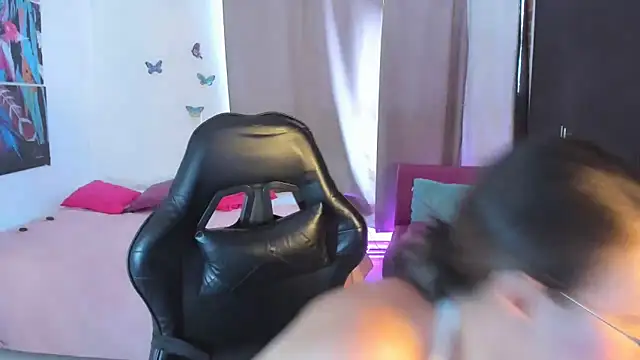 esmeraldaa230 online show from 26, 3, 2026