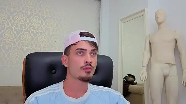 Snapshot of BrandonTate chatting on 7, 7, 2026 BrandonTate online show from 7, 7, 2026