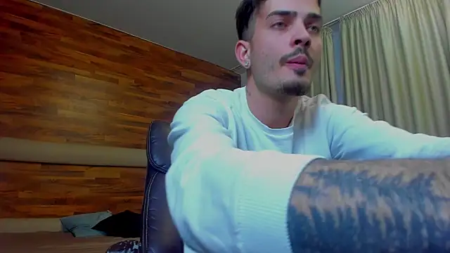 Snapshot of BrandonTate chatting on 22, 4, 2026 BrandonTate online show from 22, 4, 2026
