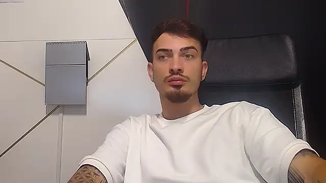 Snapshot of BrandonTate chatting on 23, 7, 2026 BrandonTate online show from 23, 7, 2026