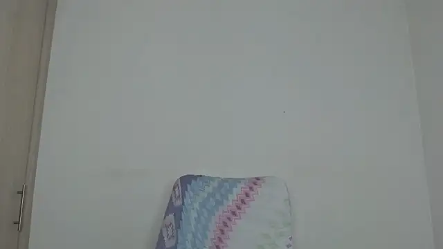 Snapshot of kaiine190 chatting on 4, 10, 2025 kaiine190 online show from 4, 10, 2025