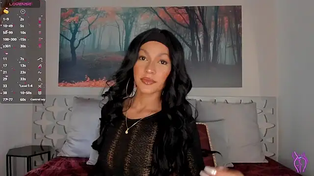 LunaRuso online show from 9, 3, 2025