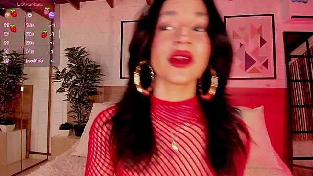 LunaRuso online show from 7, 2, 2026