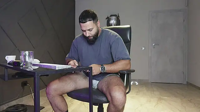 mattmasterss online show from 7, 10, 2025