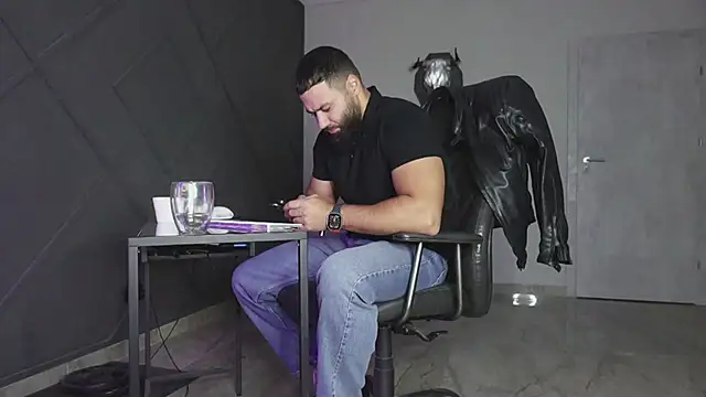 mattmasterss online show from 6, 11, 2025