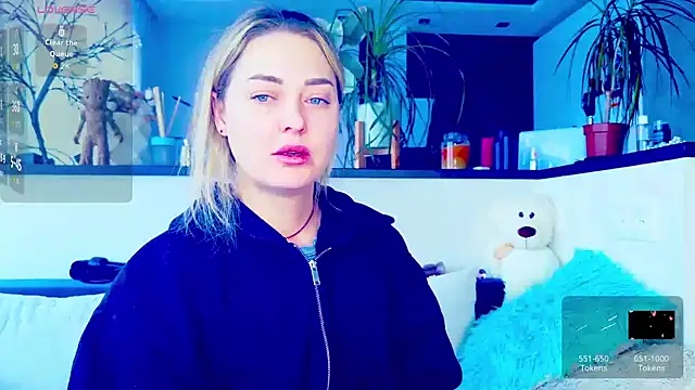  JuliaSpace  online show from 8, 2, 2026