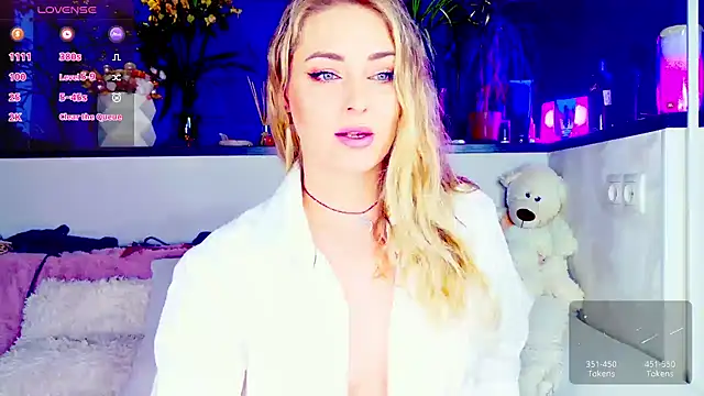  JuliaSpace  online show from 12, 5, 2026