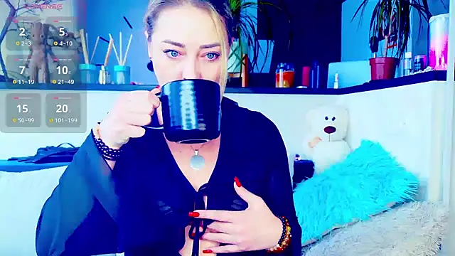  JuliaSpace  online show from 7, 2, 2026