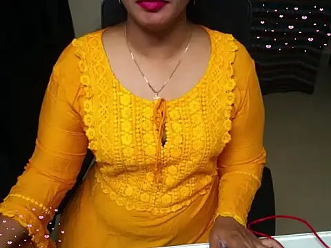 Arushisingh8888 online show from 23, 11, 2025