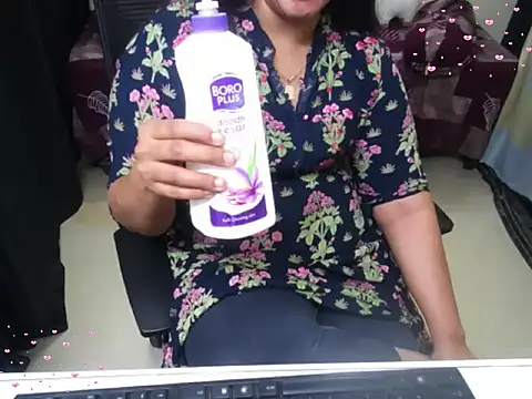 Snapshot of Arushisingh8888 chatting on 16, 12, 2025 Arushisingh8888 online show from 16, 12, 2025