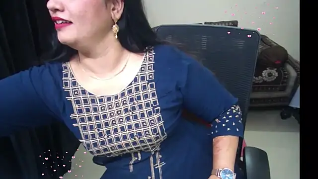 Arushisingh8888 online show from 3, 6, 2026