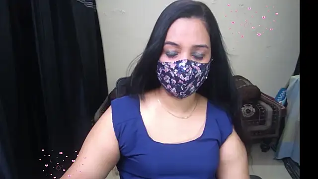 Arushisingh8888 online show from 13, 4, 2026