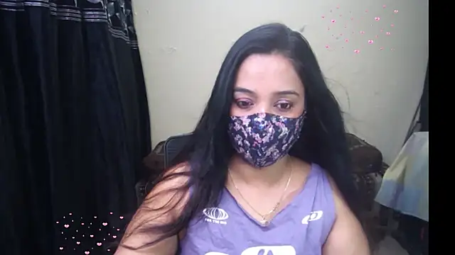 Arushisingh8888 online show from 19, 4, 2026