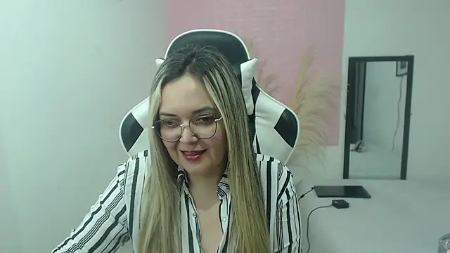 Snapshot of samy_vsn chatting on 11, 6, 2026 samy vsn online show from 11, 6, 2026