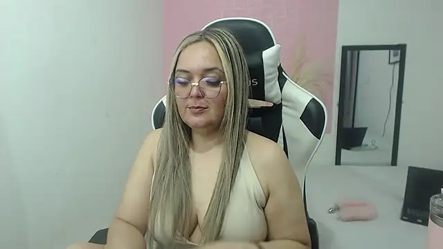 Snapshot of samy_vsn chatting on 25, 6, 2026 samy vsn online show from 25, 6, 2026
