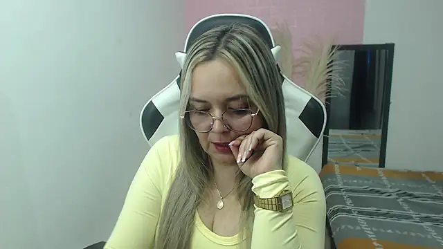 Snapshot of samy_vsn chatting on 19, 7, 2026 samy vsn online show from 19, 7, 2026