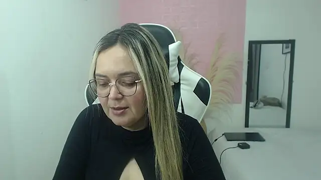 Snapshot of samy_vsn chatting on 11, 6, 2026 samy vsn online show from 11, 6, 2026