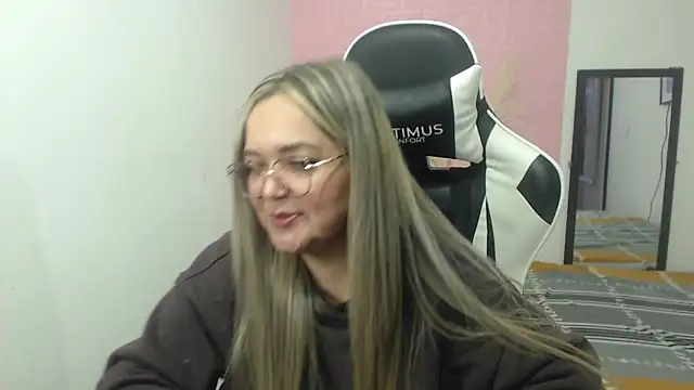 Snapshot of samy_vsn chatting on 1, 7, 2026 samy vsn online show from 1, 7, 2026