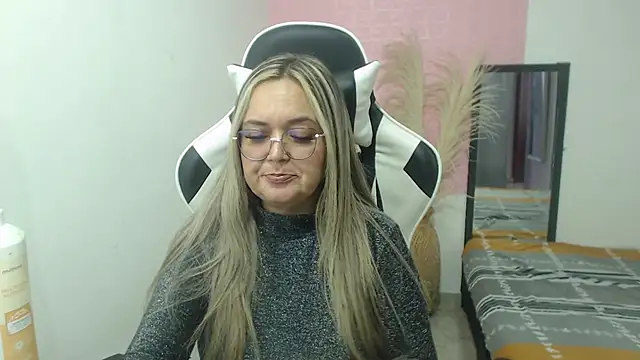 Snapshot of samy_vsn chatting on 9, 7, 2026 samy vsn online show from 9, 7, 2026