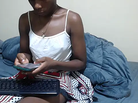 khakiline online show from 23, 11, 2025