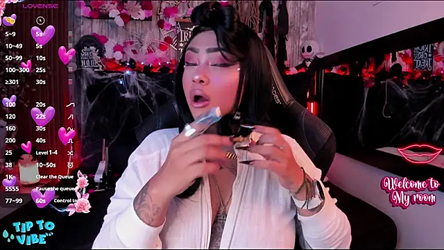 Snapshot of Neko_Misaki chatting on 12, 10, 2025 Neko Misaki online show from 12, 10, 2025