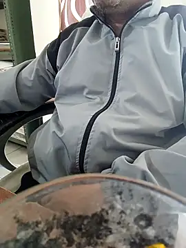 Hot-man39 online show from 15, 2, 2026