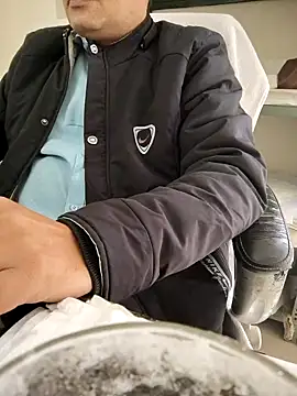 Snapshot of Hot-man39 chatting on 1, 1, 2025 Hot-man39 online show from 1, 1, 2025