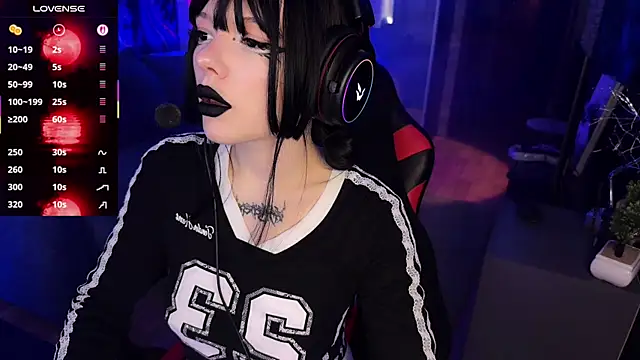 Eva-miller1 online show from 23, 10, 2025