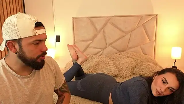 teseo and afroditha  online show from 15, 10, 2025