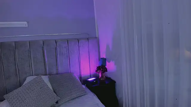 Snapshot of EvaaStevens chatting on 22, 11, 2025 EvaaStevens online show from 22, 11, 2025