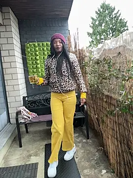 Shantel-Olivia online show from 17, 12, 2025