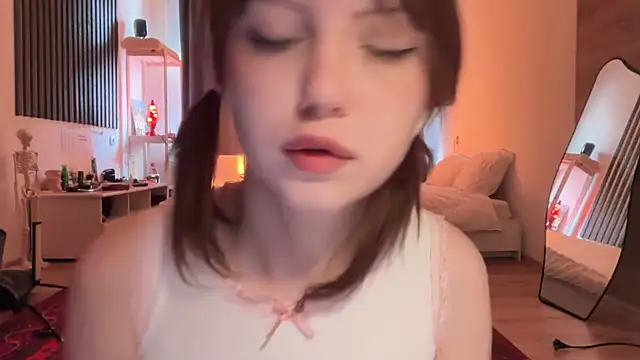 Snapshot of electric_babe chatting on 7, 5, 2026 electric babe online show from 7, 5, 2026