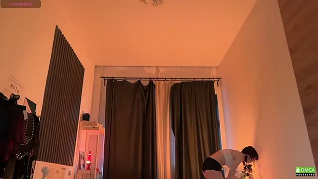 electric babe online show from 16, 3, 2026