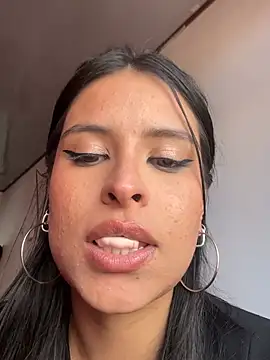 Snapshot of _elektrah chatting on 27, 5, 2026 elektrah online show from 27, 5, 2026