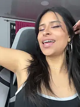 Snapshot of _elektrah chatting on 7, 5, 2026 elektrah online show from 7, 5, 2026