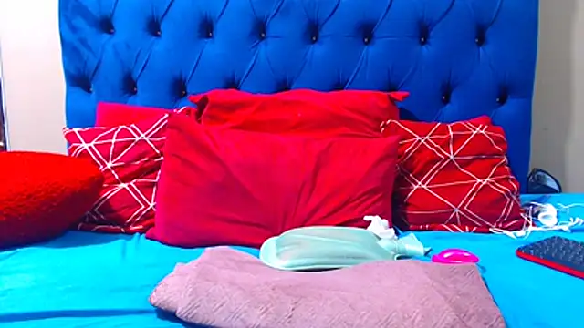 Snapshot of ebonycandy10 chatting on 7, 7, 2026 ebonycandy10 online show from 7, 7, 2026