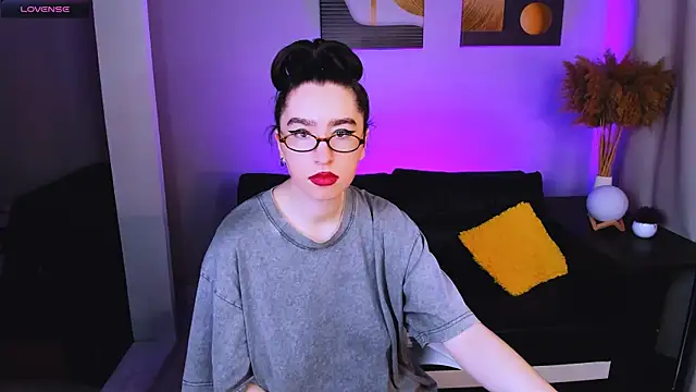 Lily xBabe online show from 26, 6, 2026