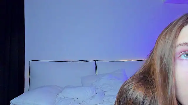 Snapshot of haileyishere chatting on 19, 3, 2025 haileyishere online show from 19, 3, 2025